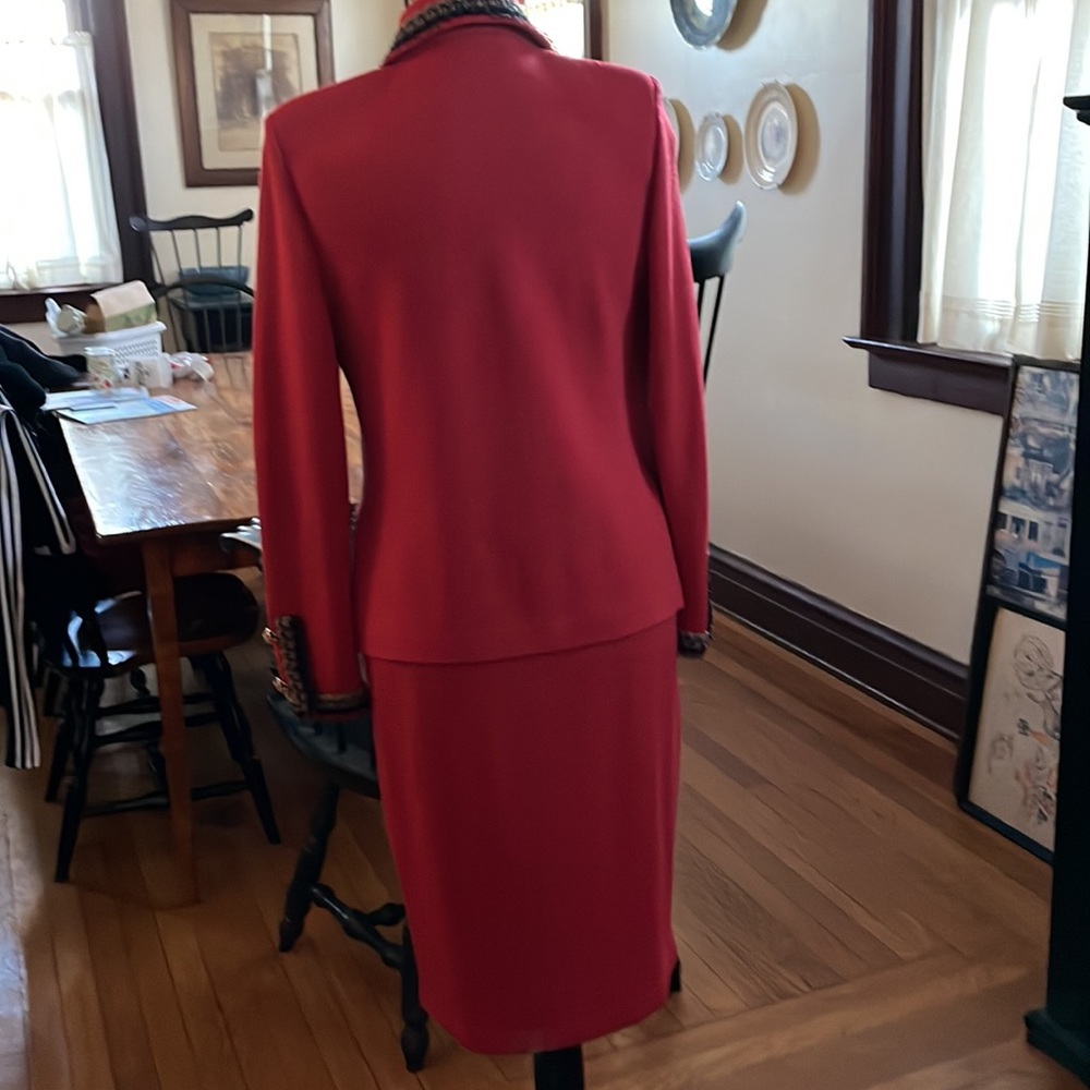 St. John Collection Red Skirt Suit with Black Trim - Picture 5 of 9